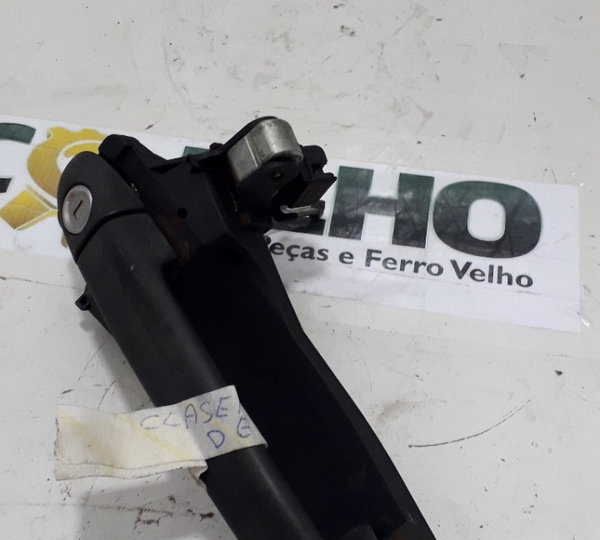 Maçaneta Externa Dianteira Esquerda  Classe A 190 2004