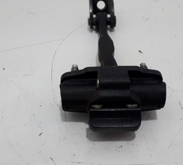 Limitador Porta Traseira Esquerda Ford New Fiesta -usado