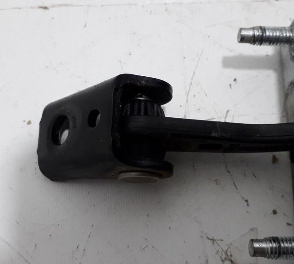 Limitador Porta Traseira Direita Ford Focus 2011-usado