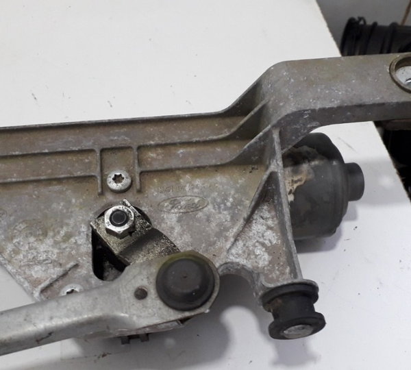 Galhada C/ Motor Limpador Dianteiro Ford Focus 2011