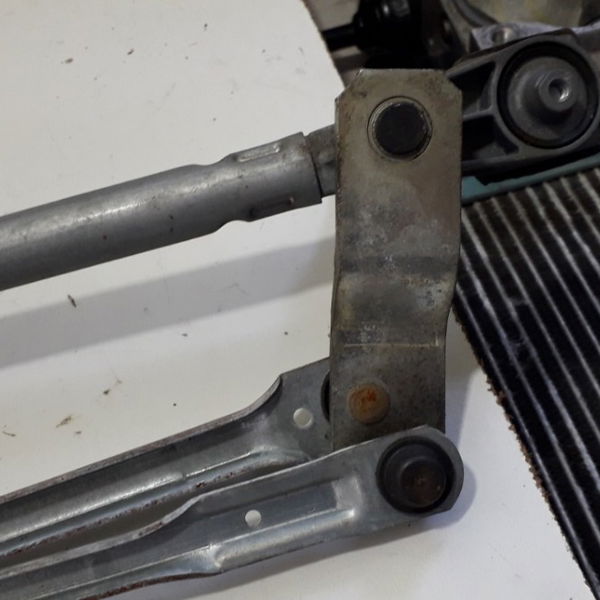 Galhada C/ Motor Limpador Dianteiro Ford Focus 2011