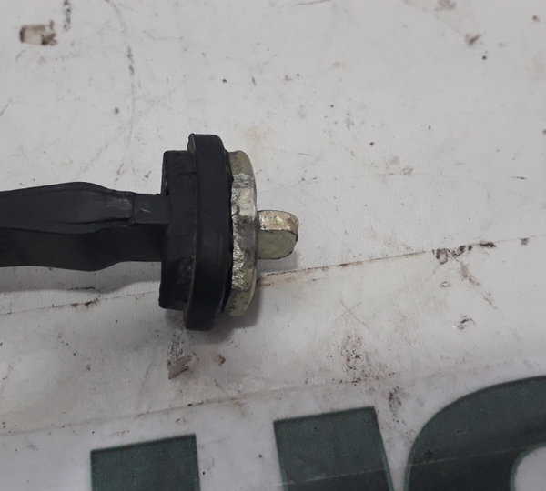 Limitador Porta Traseira Direita Chery Qq 1.1 2011