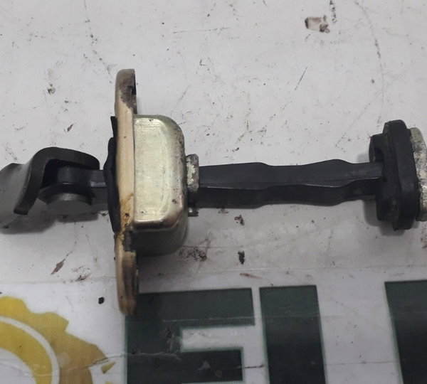 Limitador Porta Traseira Direita Chery Qq 1.1 2011