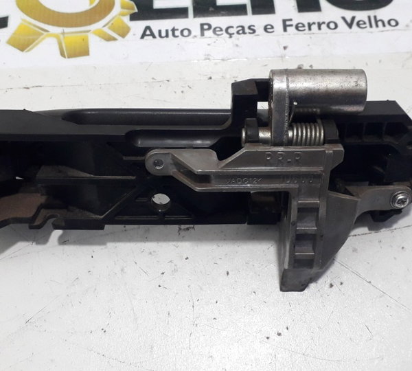 Maçaneta Externa Traseira Direita Nissan Grand Livina 2010