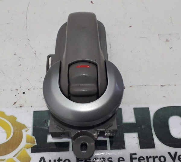 Maçaneta Interna Dianteira Direita Nissan Livina 2010