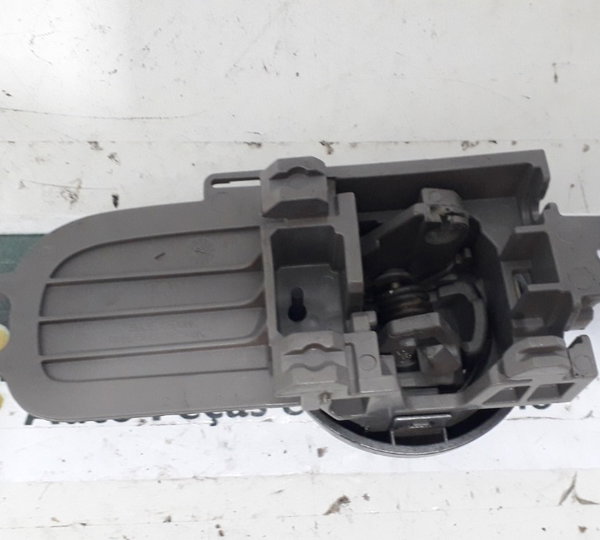 Maçaneta Interna Dianteira Direita Nissan Livina 2010