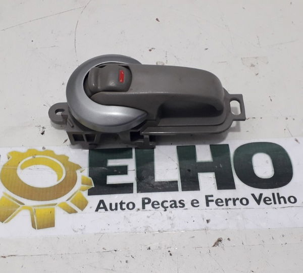 Maçaneta Interna Dianteira Direita Nissan Livina 2010