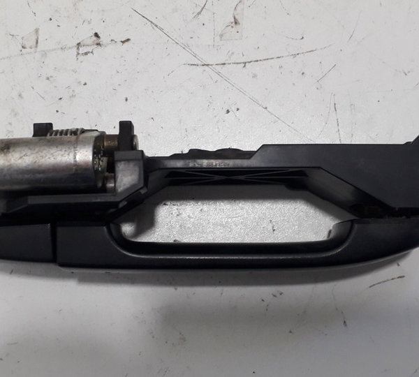 Maçaneta Externa Dianteira Direita Nissan Livina 2010