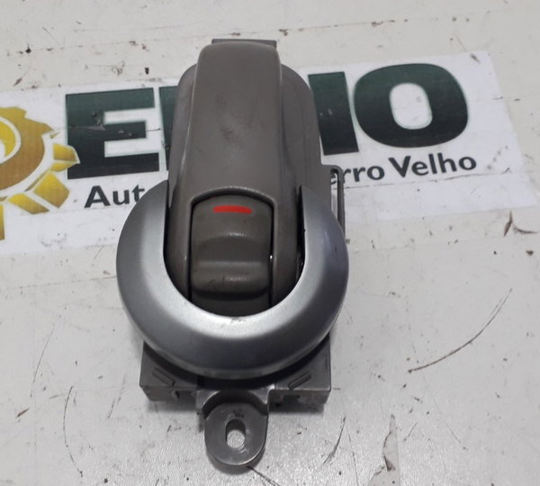 Maçaneta Interna Dianteira Esquerda Nissan Livina 2010 Original Foto Dianteira