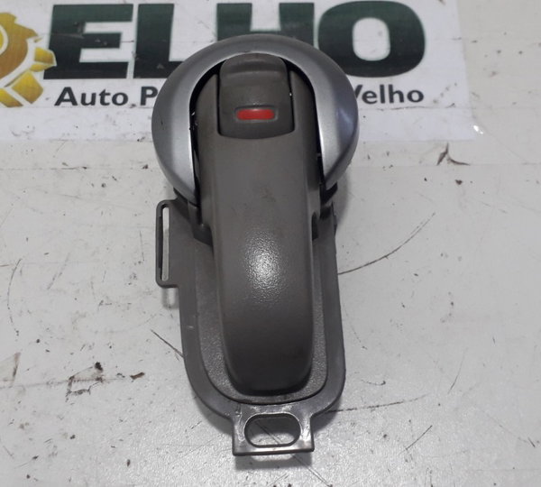 Maçaneta Interna Dianteira Esquerda Nissan Livina 2010 Original Foto Dianteira