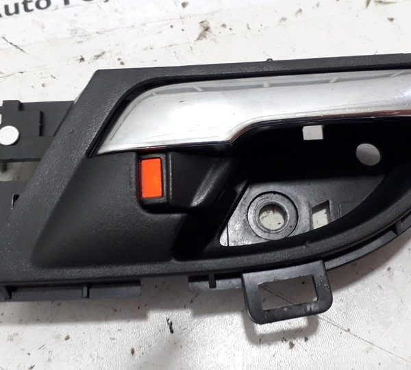 Maçaneta Interna Dianteira Direita Honda Crv 2.0 2011 Original Foto Dianteira