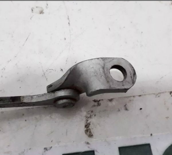 Limitador Porta Traseira Esquerda Renault Duster 2013