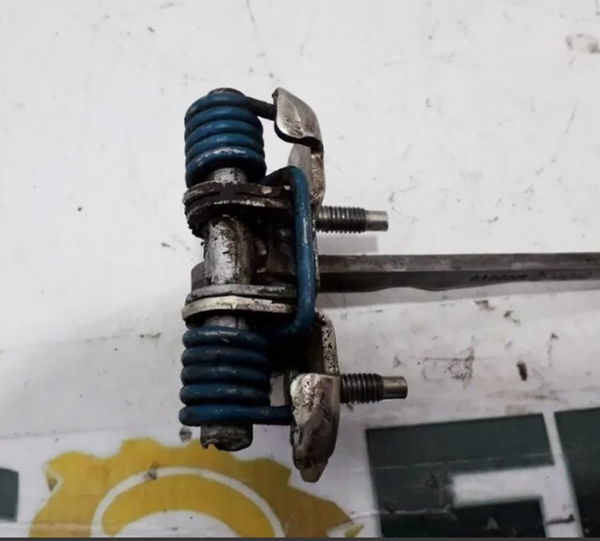 Limitador Porta Traseira Esquerda Renault Duster 2013