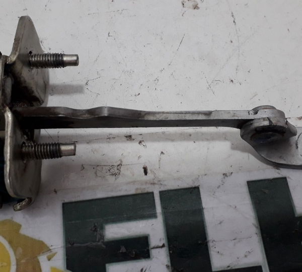 Limitador Porta Traseira Esquerda Renault Duster 2013