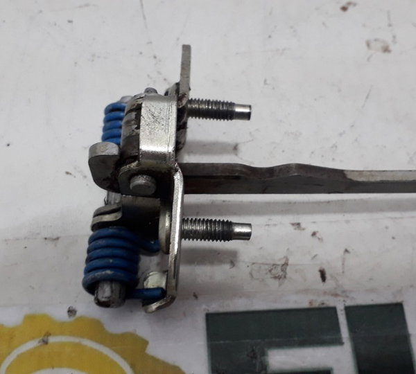 Limitador Porta Traseira Direita Renault Duster 2013