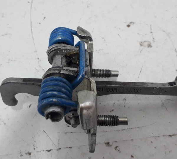 Limitador Porta Dianteira Direita Renault Duster 2013