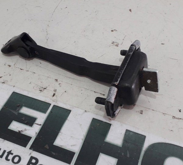 Limitador Porta Traseira Direita Kia Cerato 2013