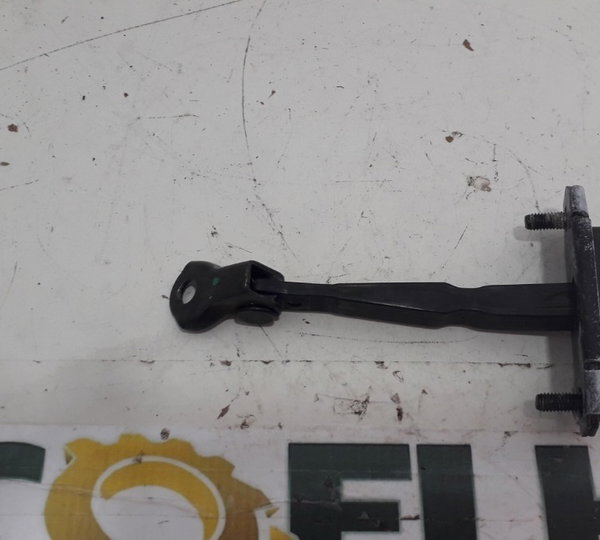 Limitador Porta Traseira Direita Kia Cerato 2013