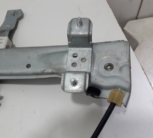 Maquina Vidro Traseiro Direito Eletrica  Fluence 2.0 2011