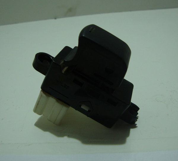 Botão Vidro Elétrico Traseiro Direito Nissan Livina 2010