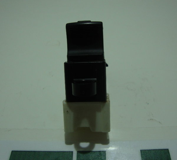 Botão Vidro Elétrico Traseiro Direito Nissan Livina 2010