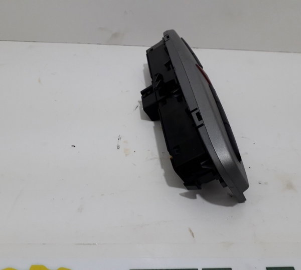 Botão Do Alerta Peugeot 308 2.0 Flex 2014 Preta