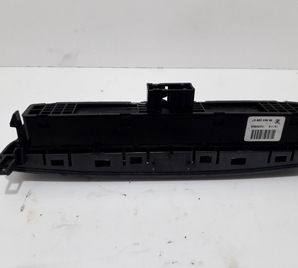 Botão Do Alerta Peugeot 308 2.0 Flex 2014 Preta