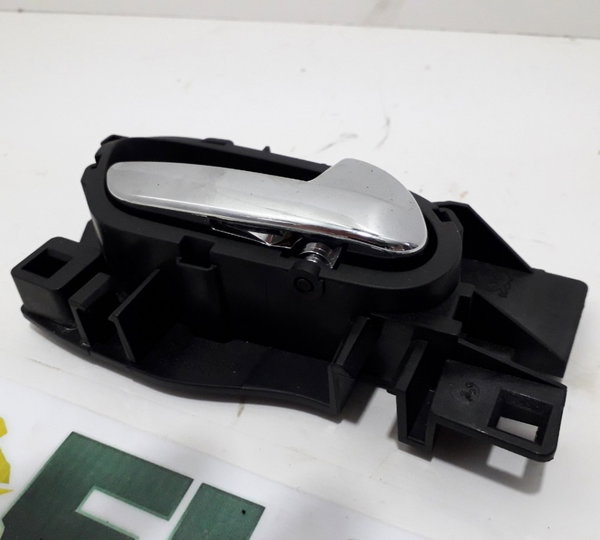 Maçaneta Interna Dianteira Direita Peugeot 308 2.0 Flex 2014 Original Foto Dianteira