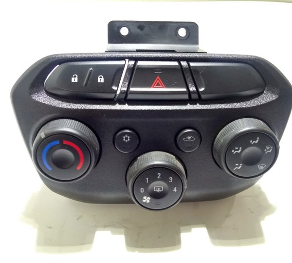 Comando Do Ar Condicionado Gm Onix/prisma 2014 A 2018