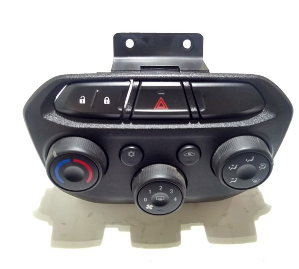 Comando Do Ar Condicionado Gm Onix/prisma 2014 A 2018