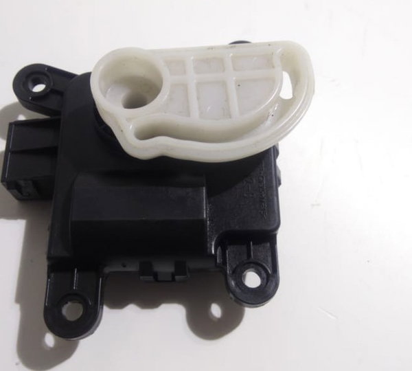 Motor Acionamento Caixa De Ar Condicionado Sorento 2012 Verde-escuro