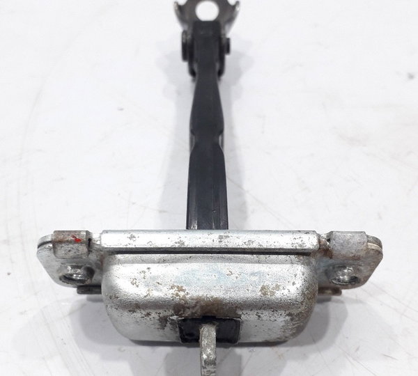 Limitador De Porta Traseira Esquerda Hb20 2014