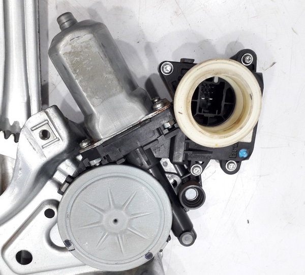 Maquina De Vidro Traseira Esquerda Corolla 2013 - Usado