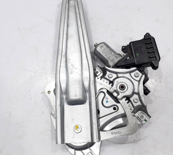 Máquina De Vidro Traseira Direita Toyota Corolla 2013 Usado
