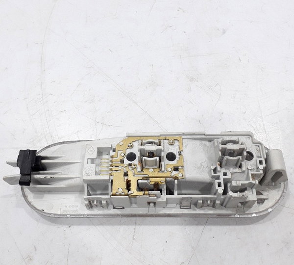 Luz De Teto Cortesia Renault Sandero 2014 - Usado