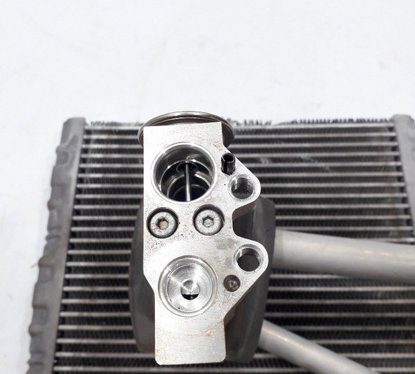 Evaporador Caixa Ar Condicionado Vw Up Tsi 2014 A 2018 Usado