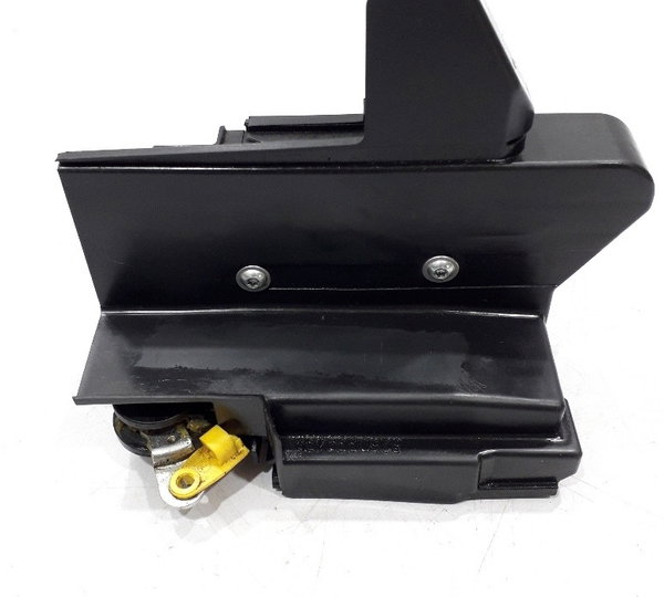 Fechadura Porta Traseira Esquerda Sandero 2014 - Usado