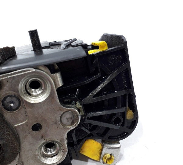 Fechadura Porta Traseira Esquerda Sandero 2014 - Usado