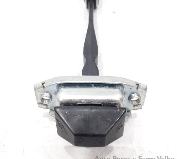 Limitador De Porta Traseira Direita Nissan Versa 2018 Usado