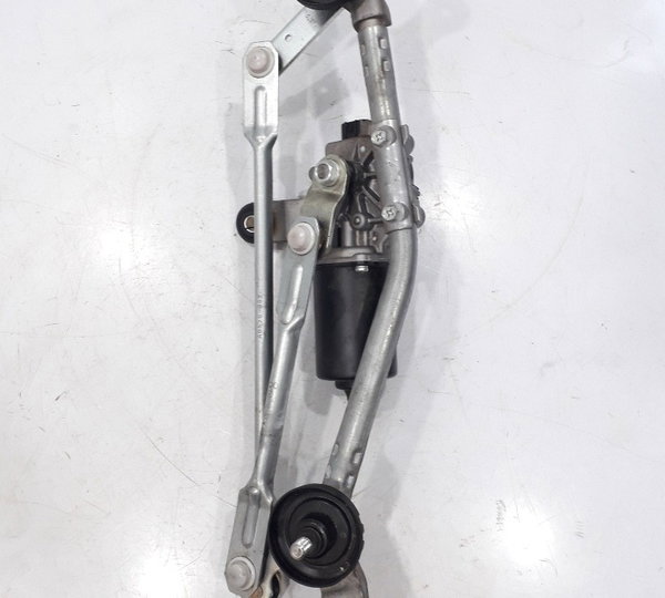 Maquina Limpador Parabrisa Nissan Versa 1.0 2018 - Usado