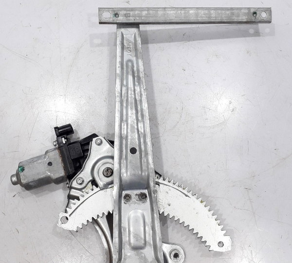 Máquina De Vidro Traseira Esquerda Nissan Versa 2018 Usado