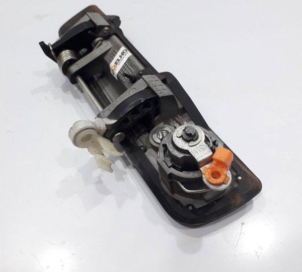 Maçaneta Porta Dianteira Esquerda Mitsubishi Tr4 2013 Preto