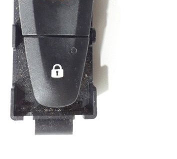 Botão Pisca Alerta E Trava Renault Fluence 2013 Preto