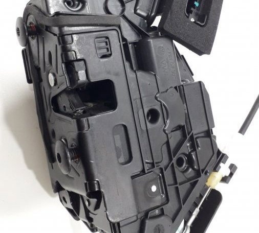 Fechadura Porta Dianteira Esquerda Volkswagen Polo 2018