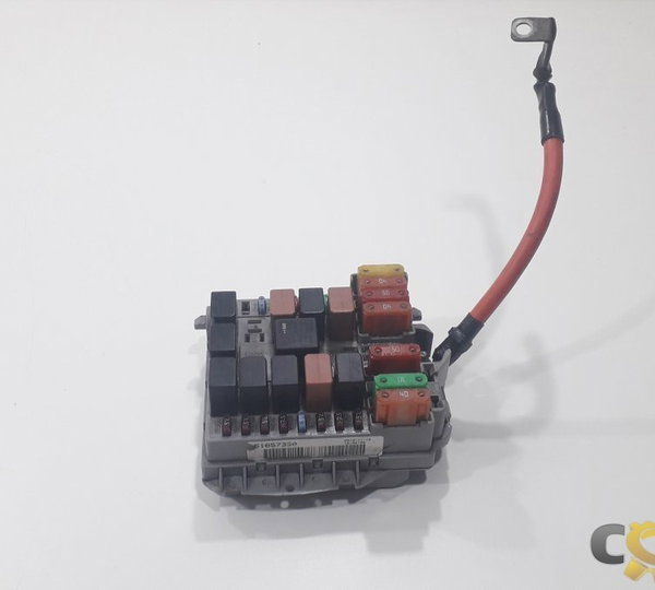 Caixa Fusíveis Motor Fiat Línea 1.8 Etorq 2014
