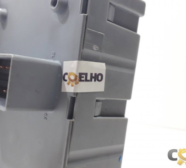 Caixa Fusível Fiat Línea Essence 2012 Original