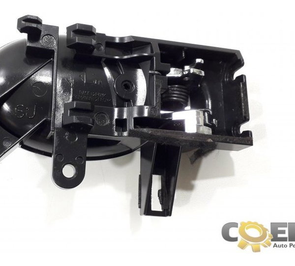 Maçaneta Interna Dianteira Esquerda March 2014 Original Original Foto Dianteira/traseira