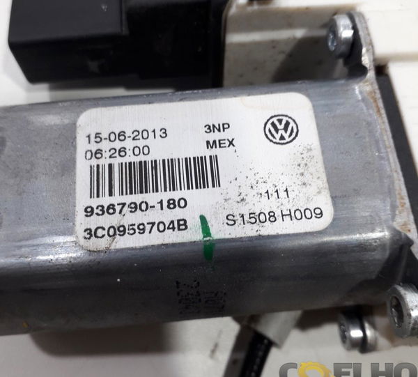 Máquina De Vidro Traseira Direita Volkswagen Jetta 2014