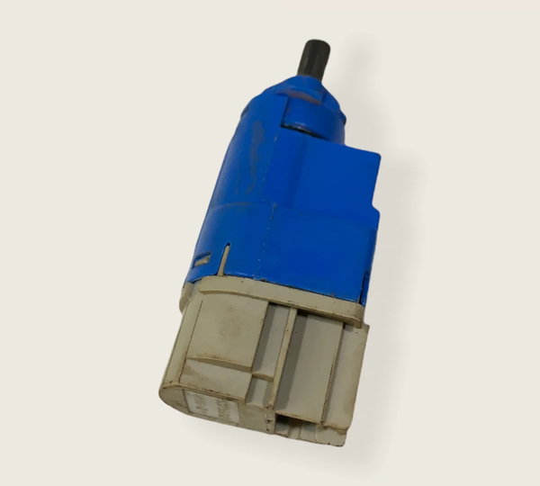 Interruptor Pedal Embreagem Renault Kwid Life 1.0 2018 (536) Azul