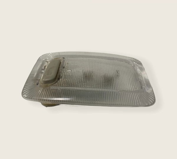 Luz Interna Cortesia Kwid Life 2018 (595)